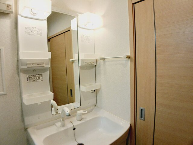 クリスタルコート 203・洋室 画像7 クリスタルコート 203・洋室 画像7