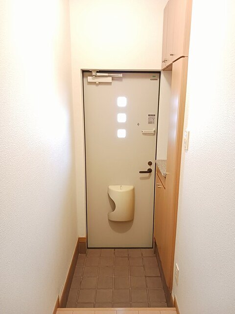 グラース・レノマⅡ 203・洋室 画像3