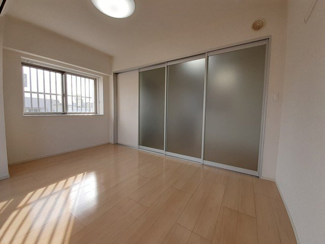 盛キャラバン 306・洋室 画像3