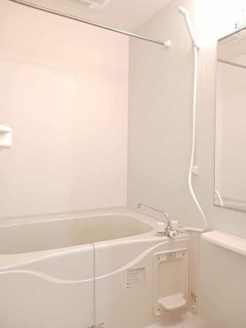 グラース・レノマⅡ 203・洋室 画像2