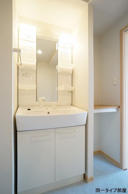 ベルハウス八幡 102・洋室 画像2