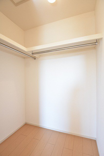 シェーネ・プラシードⅡ 201・洋室 画像5 シェーネ・プラシードⅡ 201・洋室 画像5