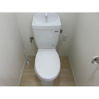 【トーマス南城】室内洗濯機置き場、ネット無料、バストイレ別、エアコン付き、EV/AL付、TVモニターホン、学校近く 画像4