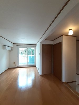 カーサフェリス高町 201・洋室 画像4 カーサフェリス高町 201・洋室 画像4