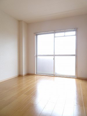 Ｅａｓｔ　Ｈｉｌｌ 303・洋室 画像5