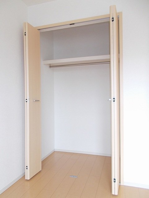 グランベール壱番館 202・洋室 画像13